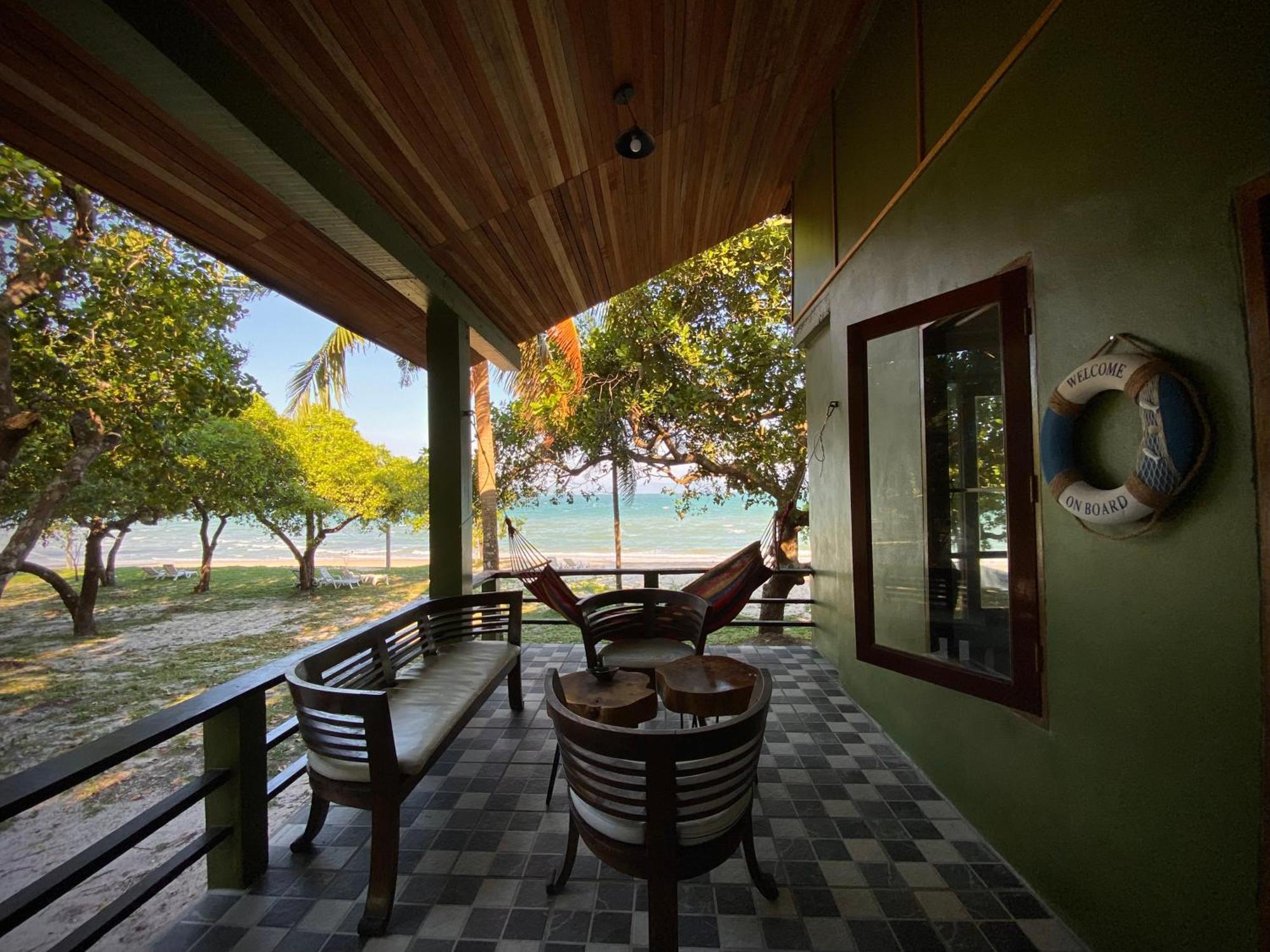 Pp Land Beach Eco Resort Koh Phayam Exterior foto